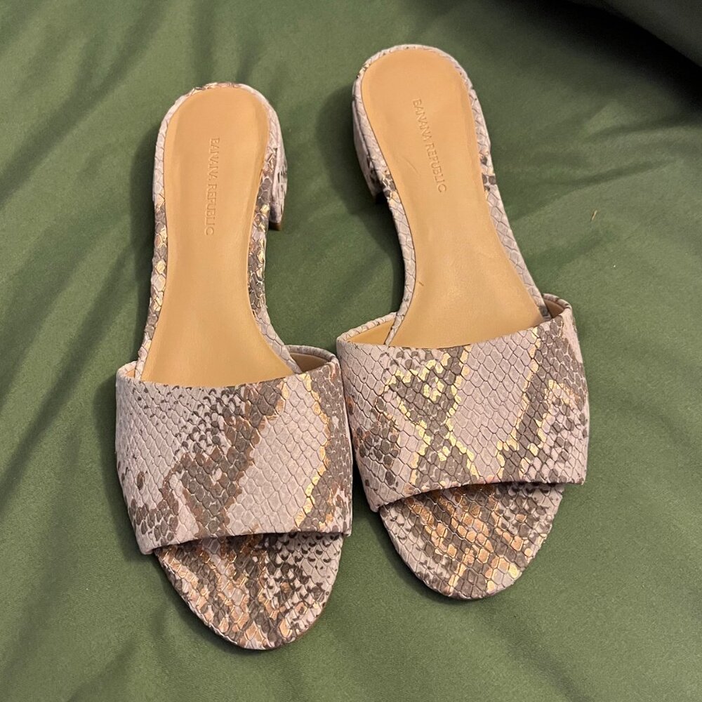 Banana Republic Shoes Grey/Rose snakeskin leather slides